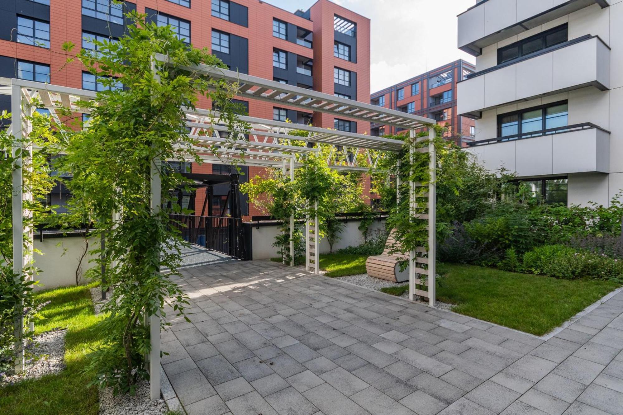Grand Apartments - Doki Living & Foodhall Gdansk Exterior photo